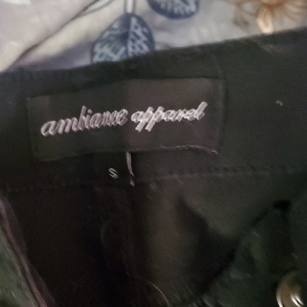 Ambiance High Waist Black Women's Shorts - Picture 5 of 5